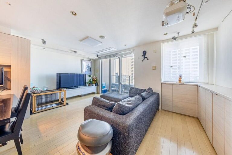 ＴＨＥ　ＴＯＫＹＯ　ＴＯＷＥＲＳ　ＭＩＤ　ＴＯＷＥＲ gallery image