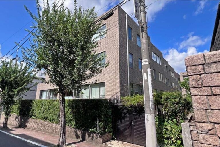 松濤アパートメント gallery image