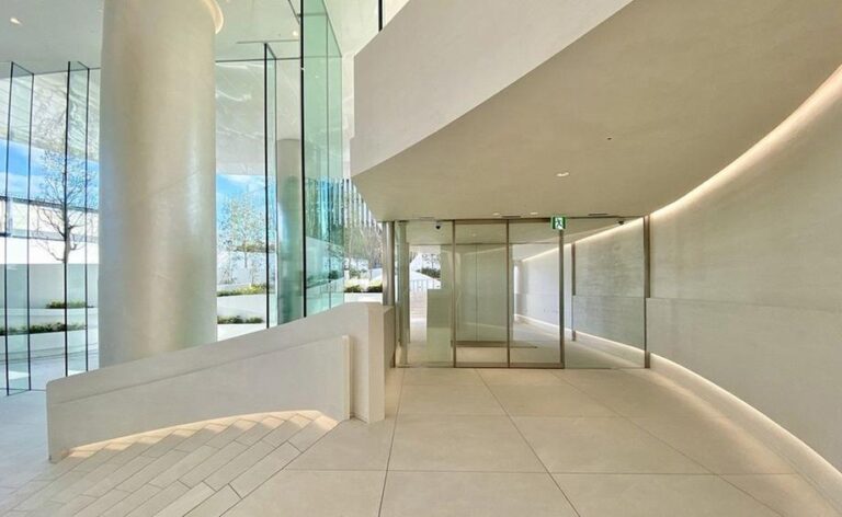 ＴＨＥ　ＣＯＵＲＴ神宮外苑 gallery image