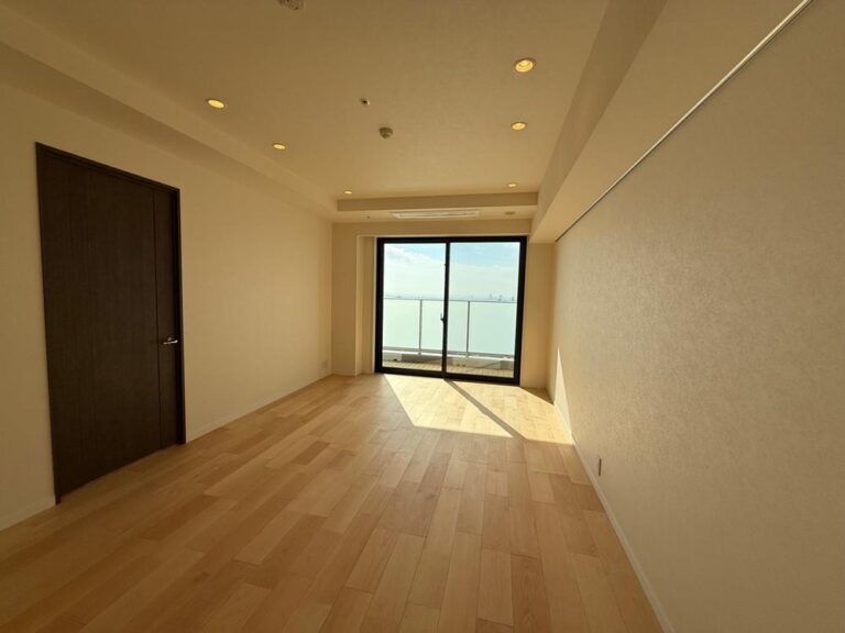 クロスエアタワー gallery image