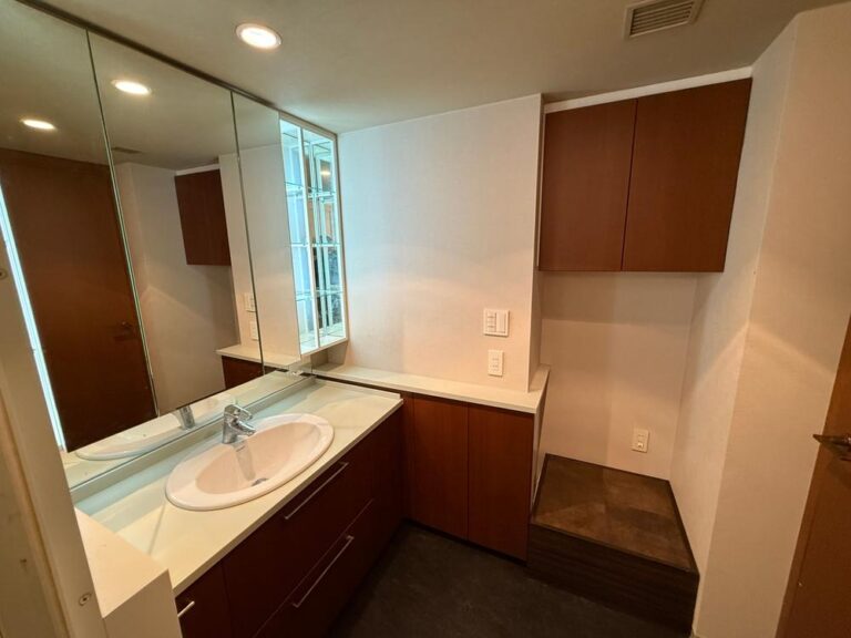 東京ツインパークス　レフトウイング gallery image